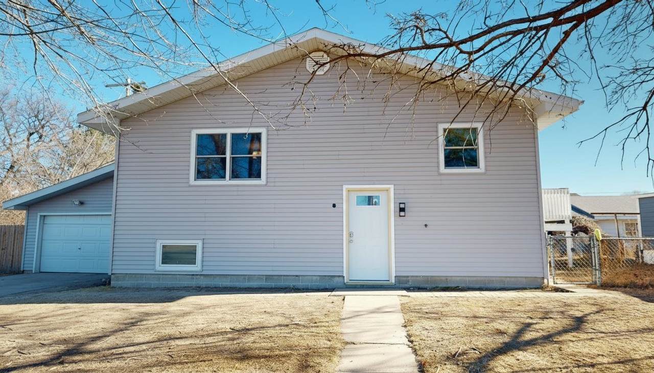 606 Adams Street - Photo 1