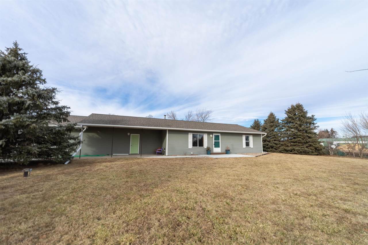 5147 42nd Street - Photo 1