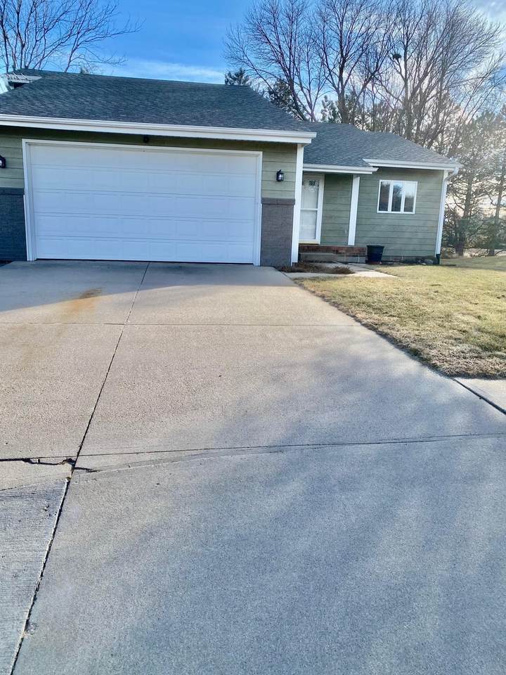 1003 47th Street - Photo 1