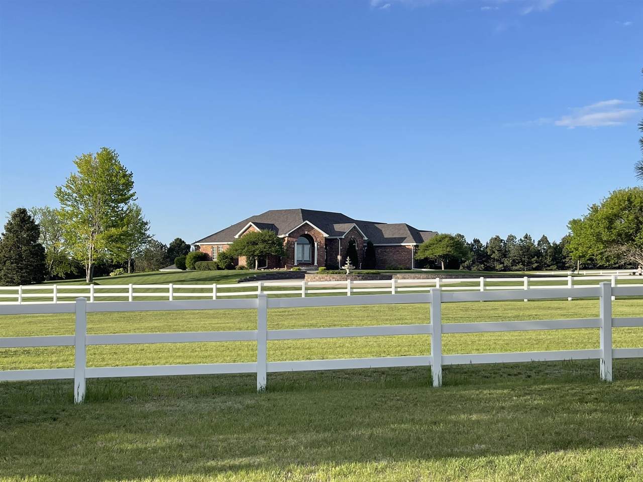 620 Lochland Road - Photo 1