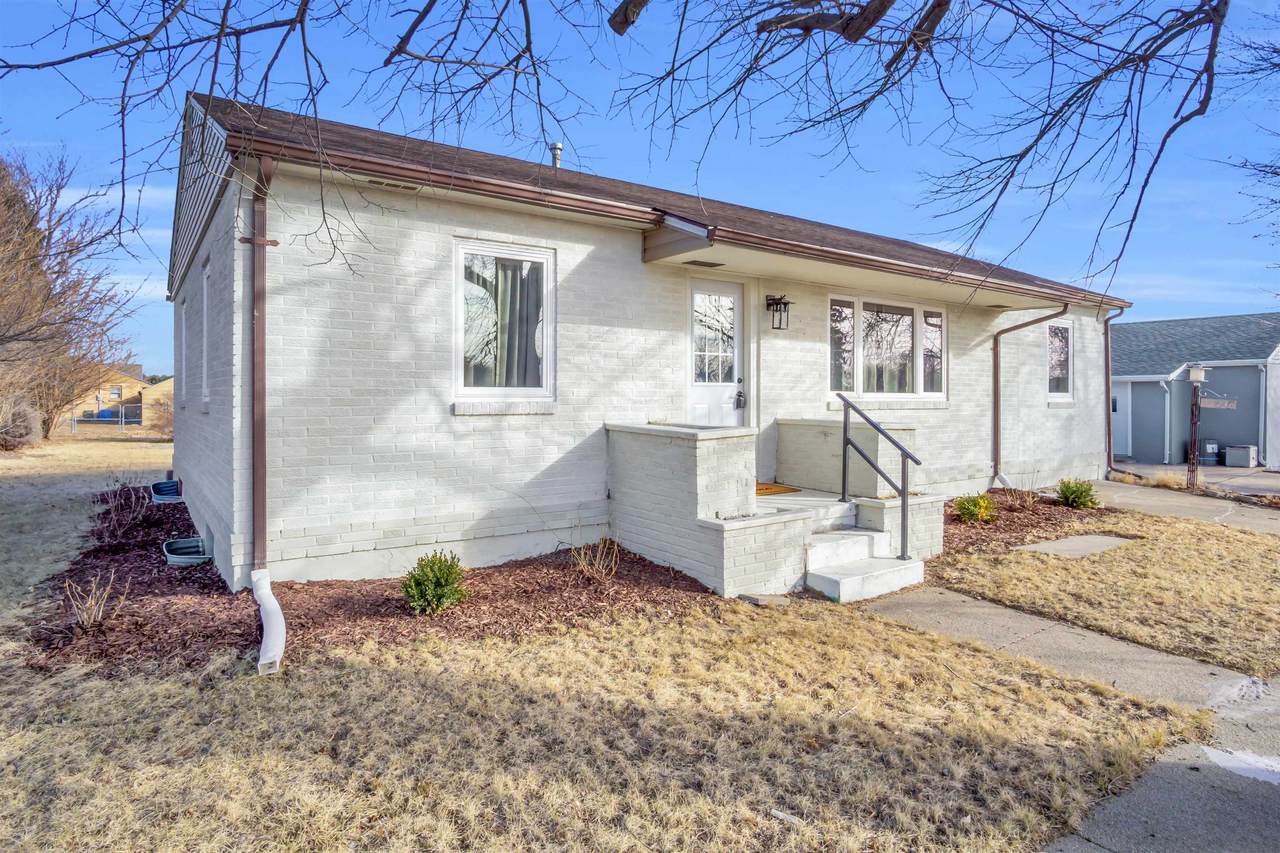 730 6th Avenue - Photo 1