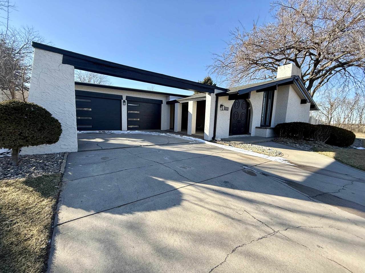 1741 Highland Drive - Photo 1