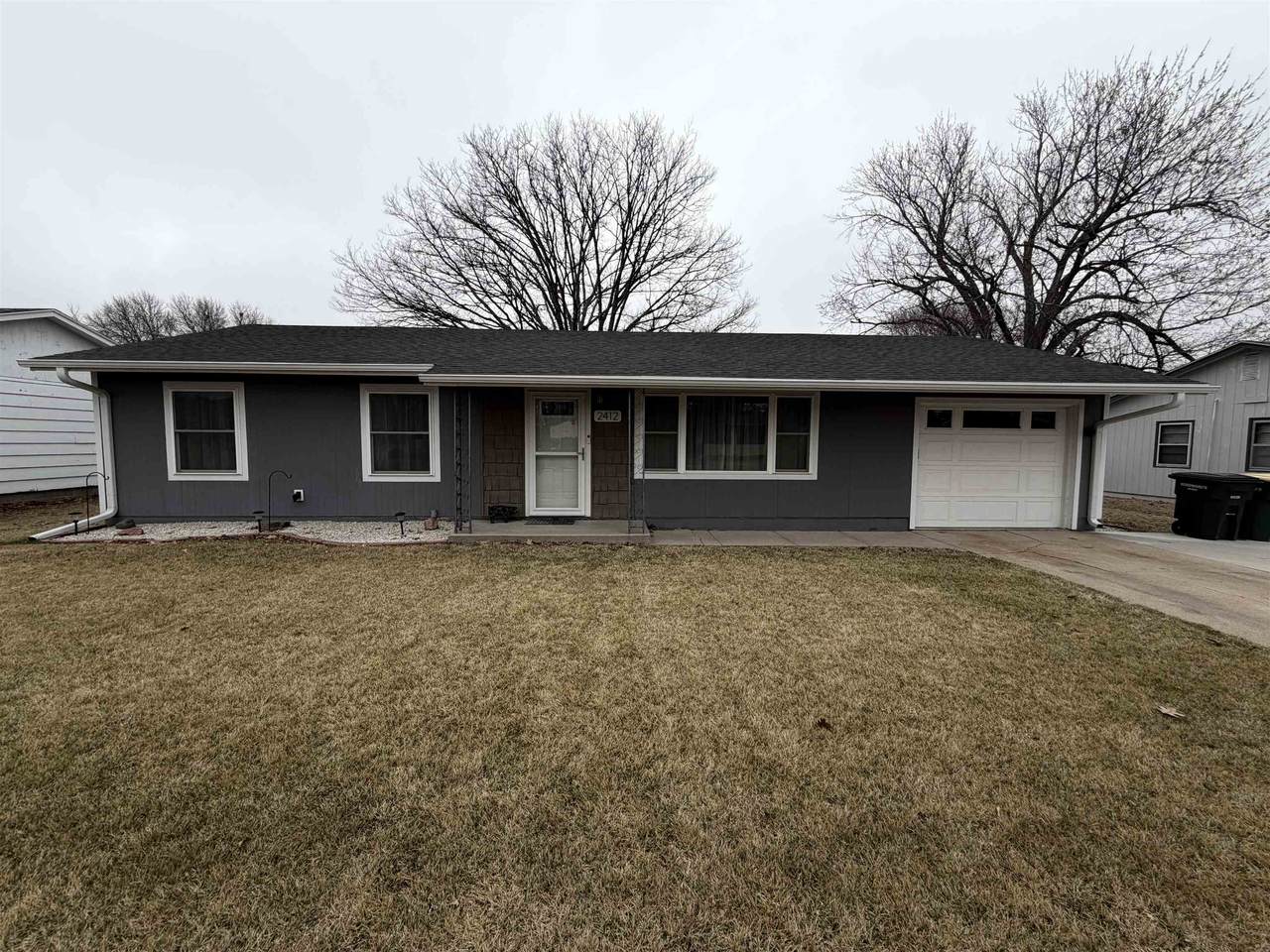 2412 8th Street - Photo 1