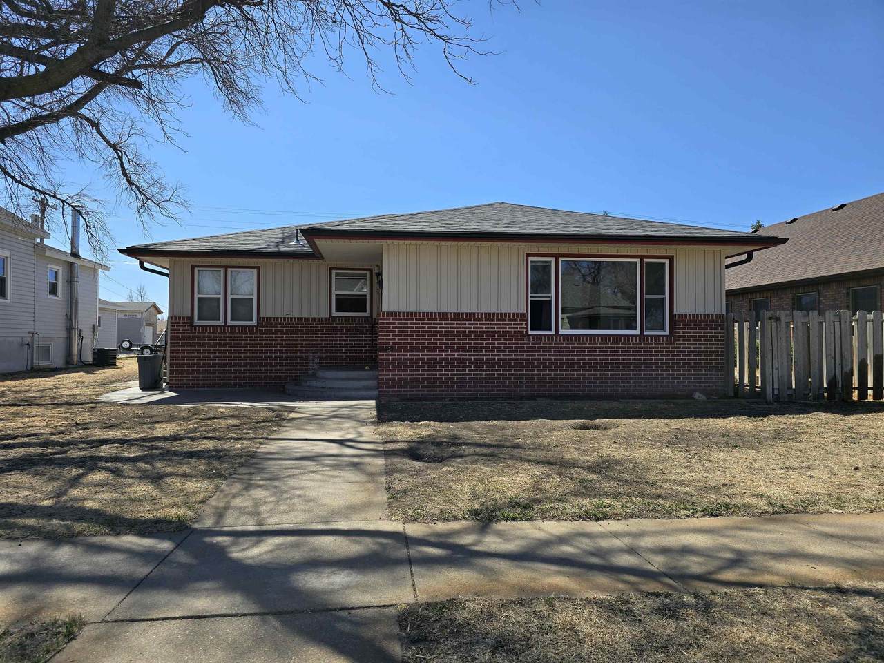 315 11th Street - Photo 1