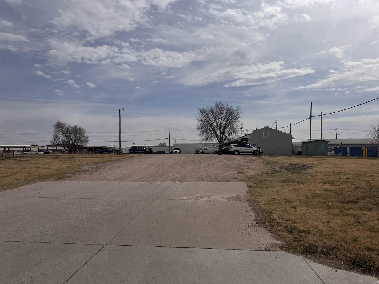 913 J Street - Photo 1