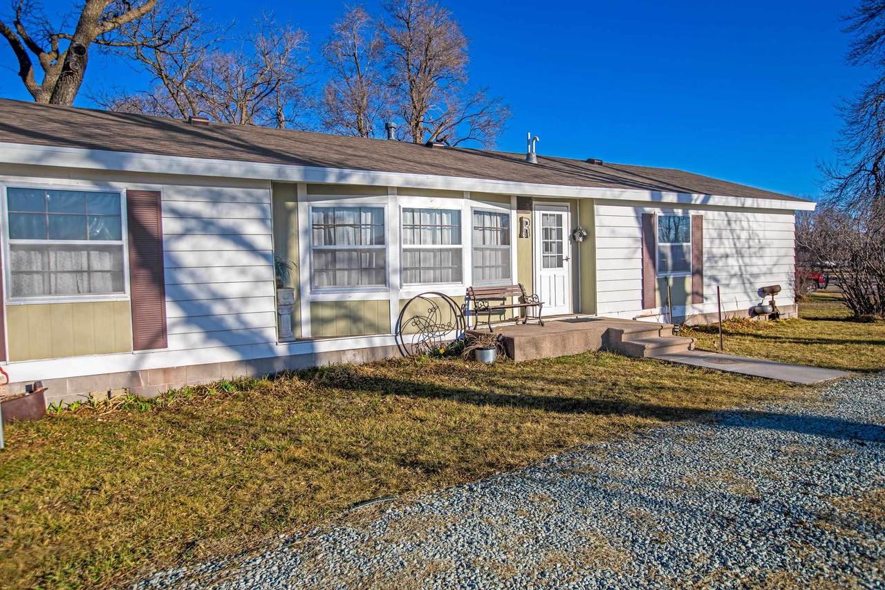 102 Alonzo Street - Photo 1