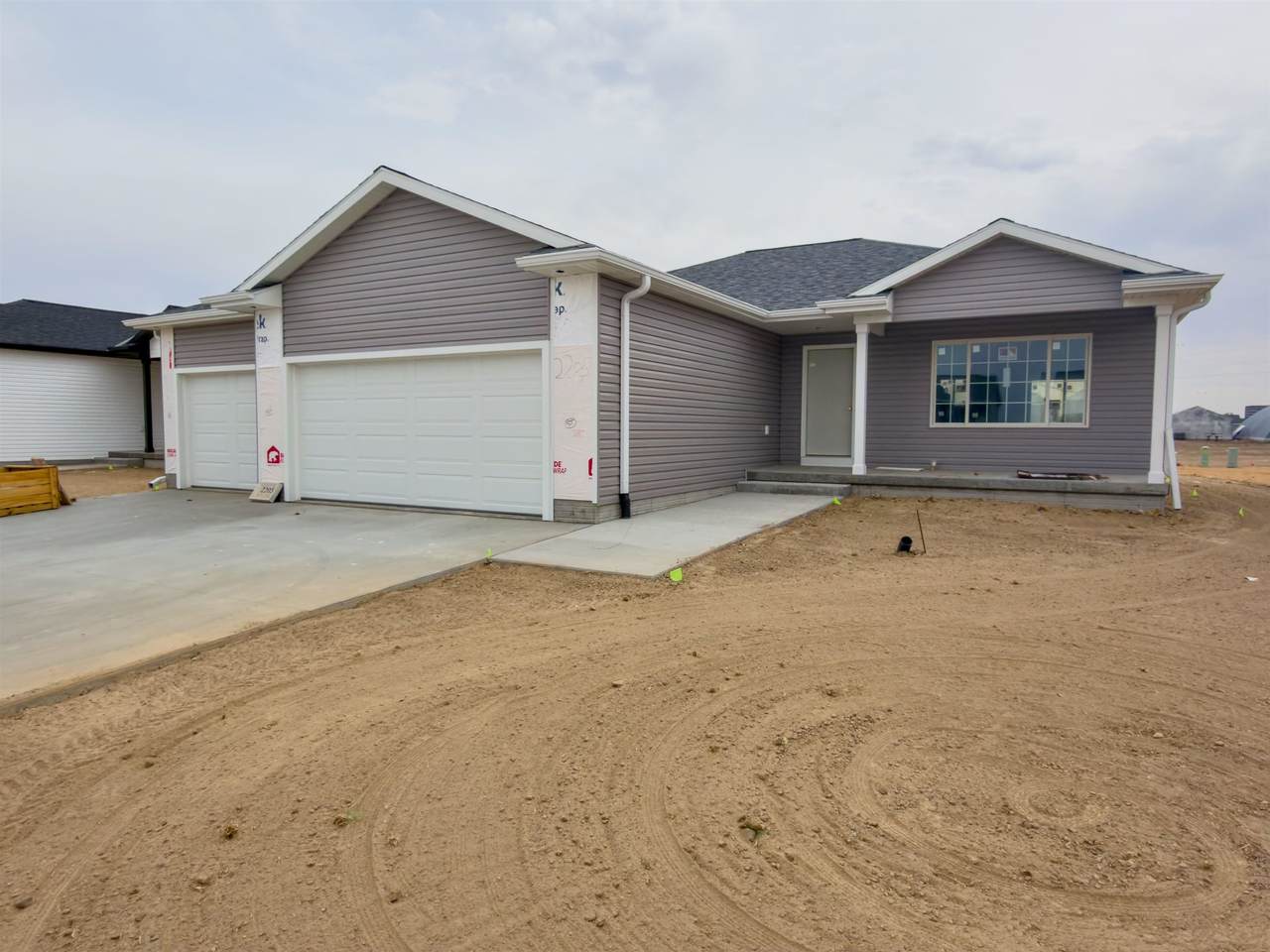 2205 41st Street - Photo 1