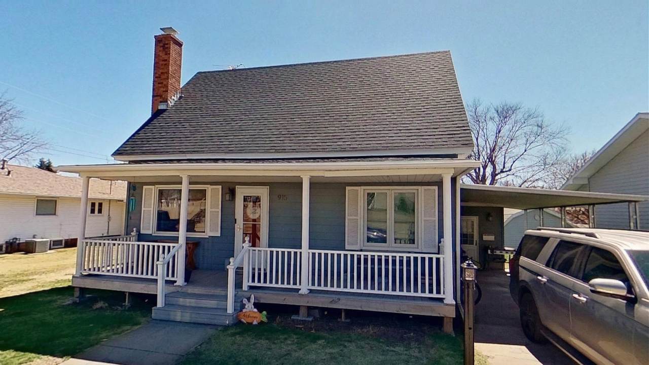915 18th Street - Photo 1