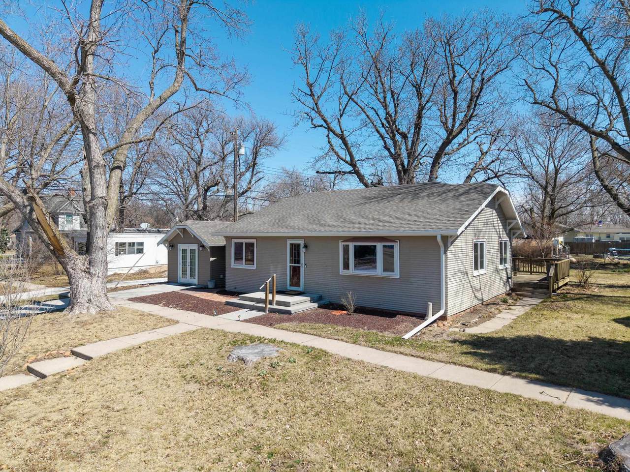 531 9th Street - Photo 1
