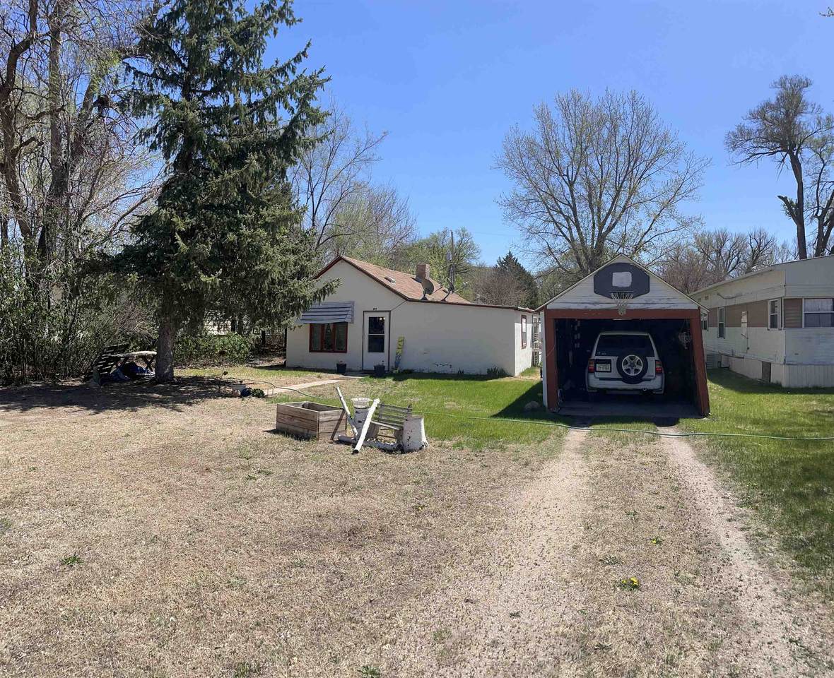 217 Locust Street - Photo 1