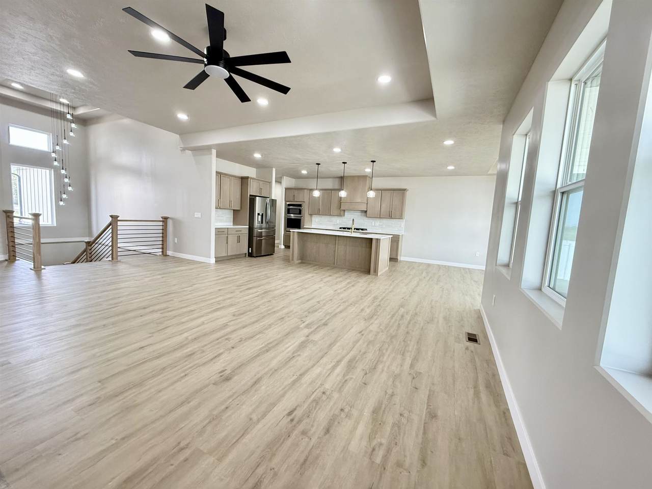 612 23rd Street - Photo 1