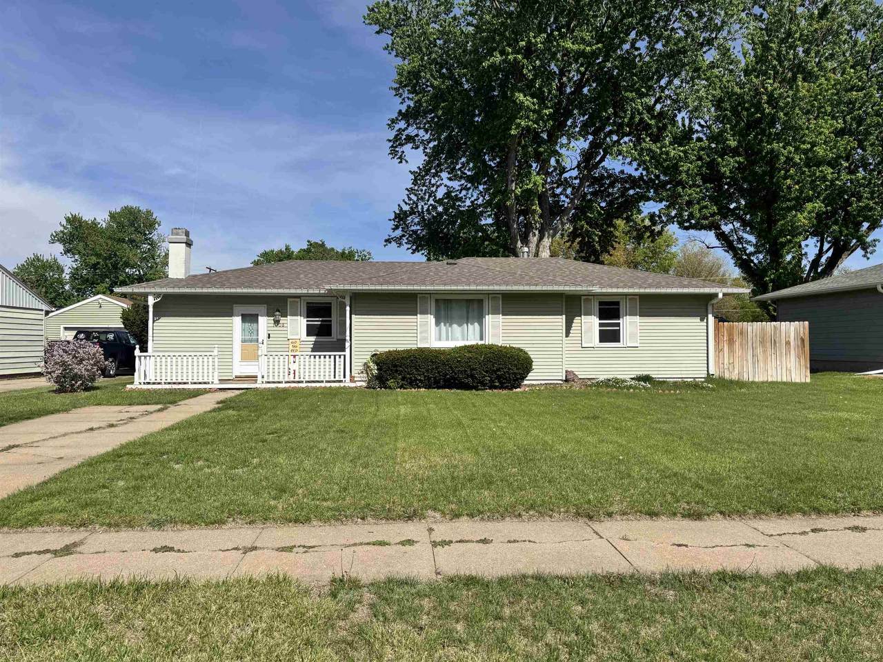 1008 Jefferson Avenue - Photo 1