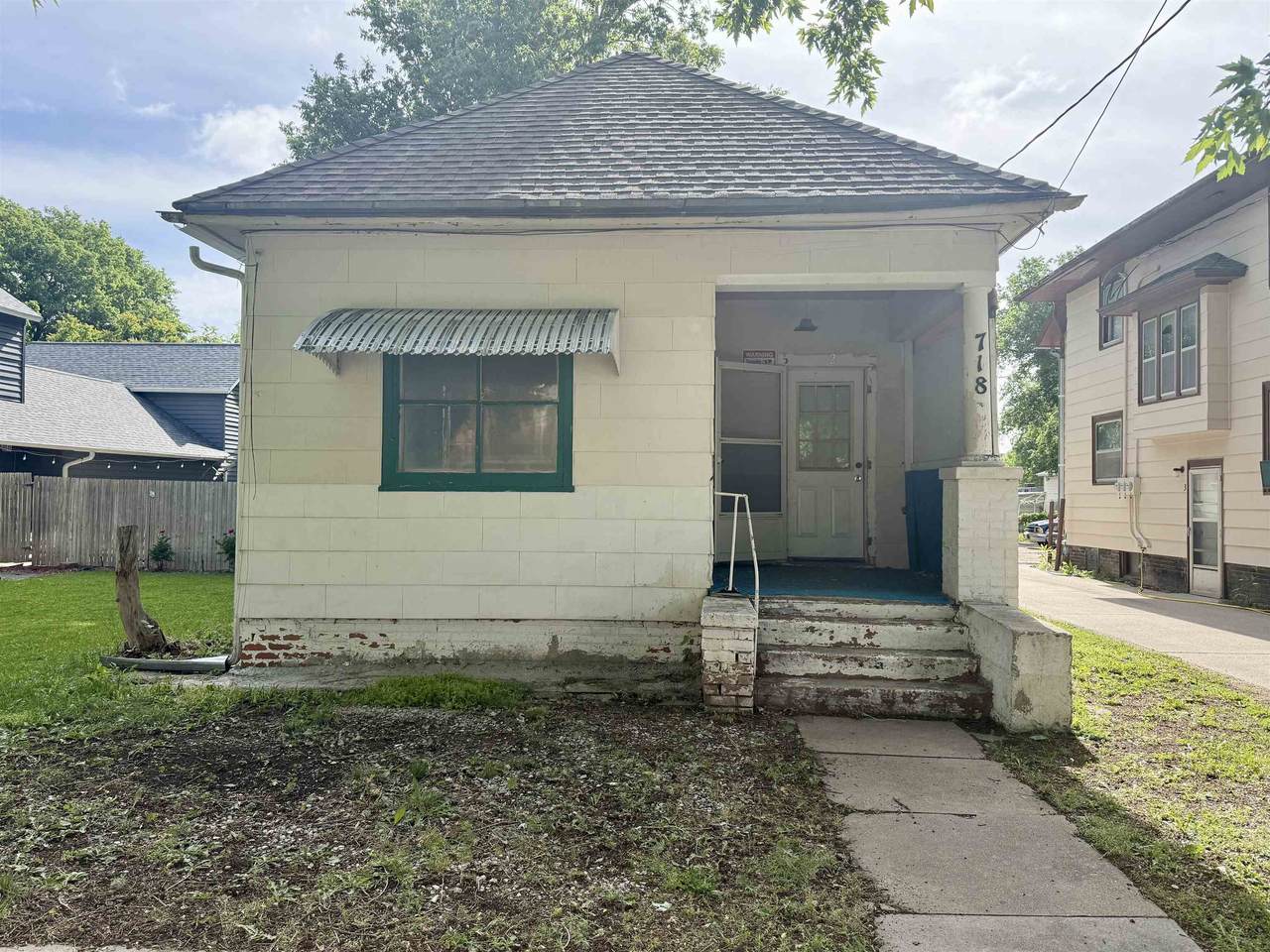 718 Bellevue Avenue - Photo 1