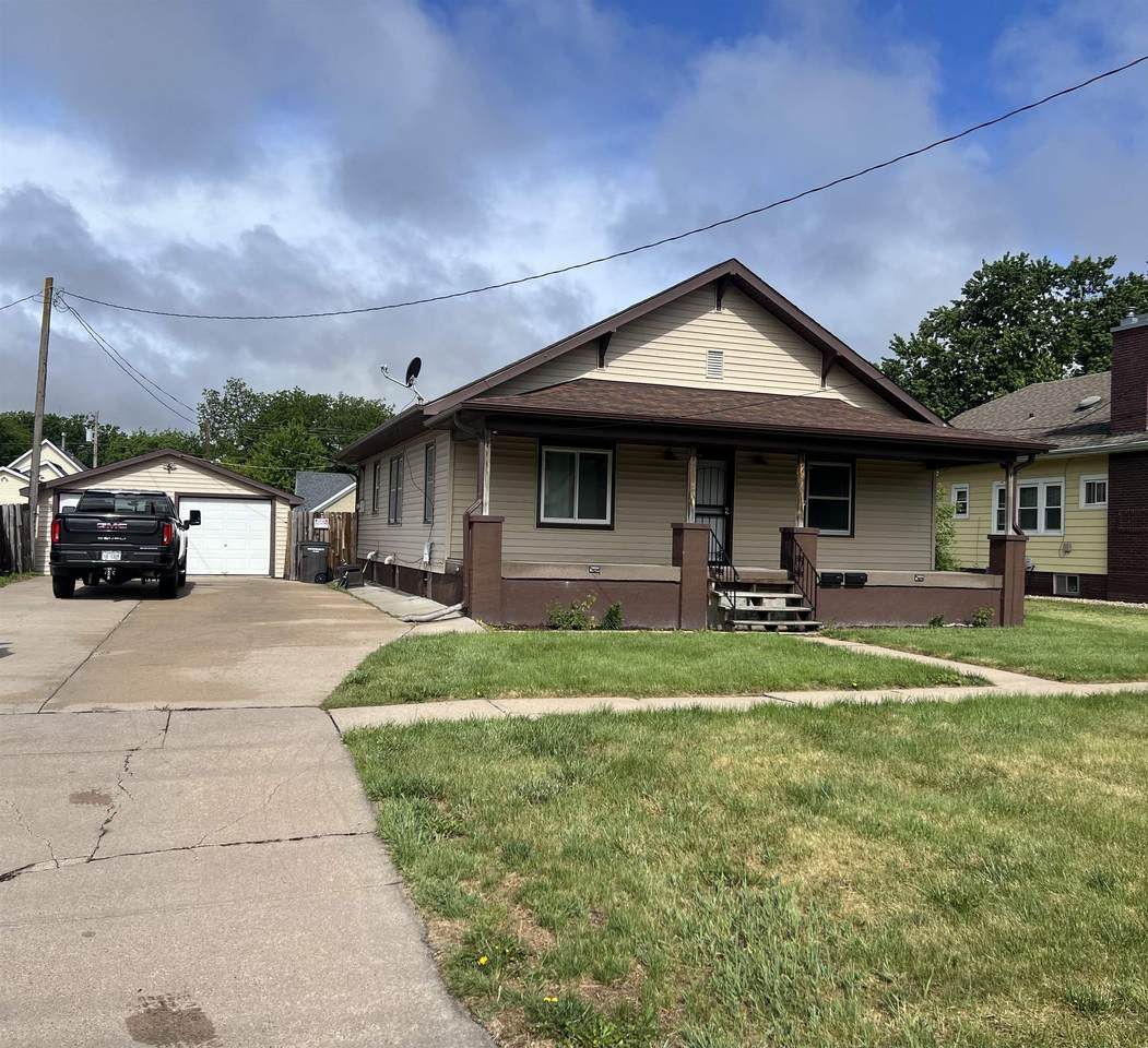 737 Minnesota Avenue - Photo 1
