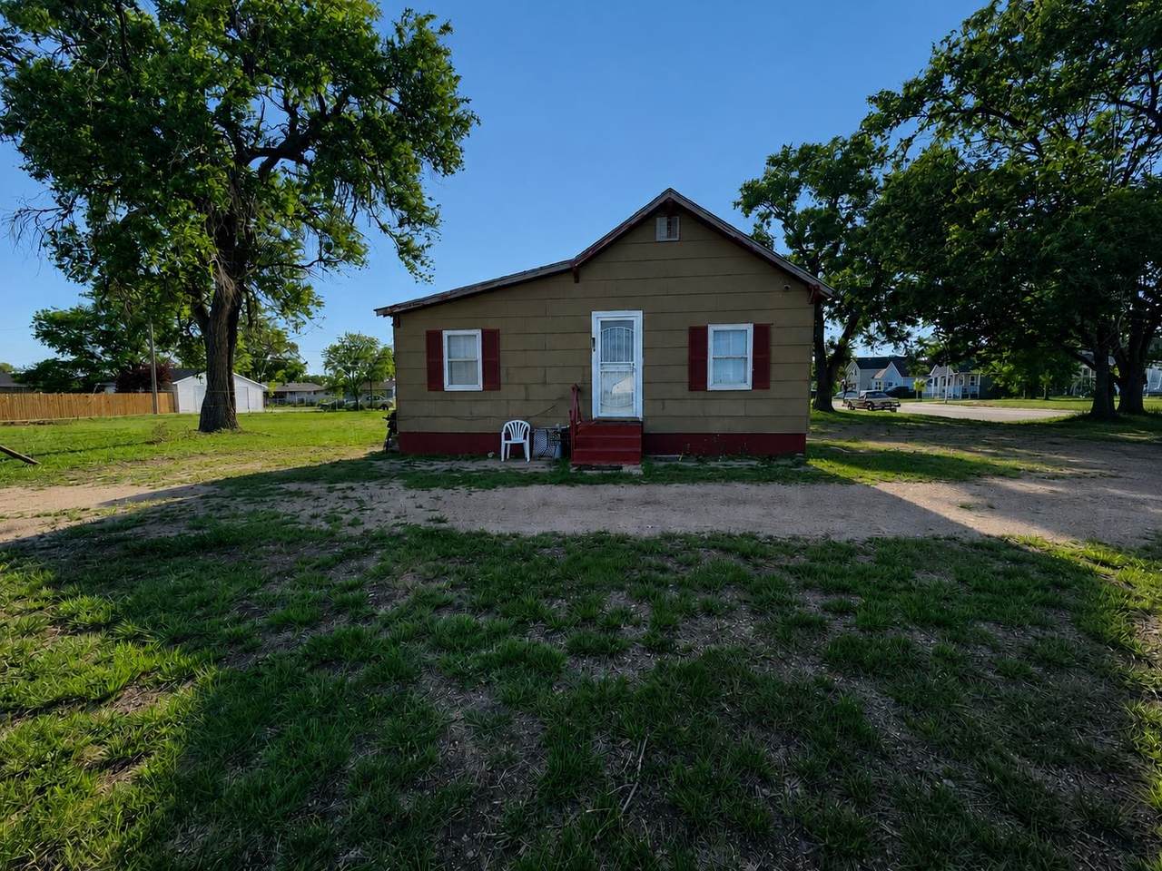 728 6th Street - Photo 1