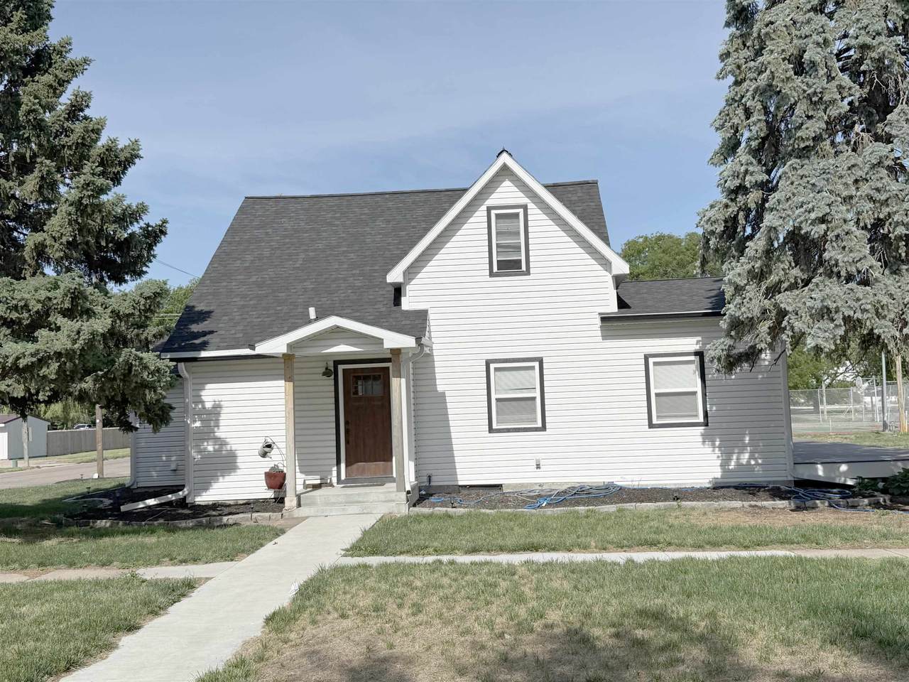 301 Saxon Street - Photo 1