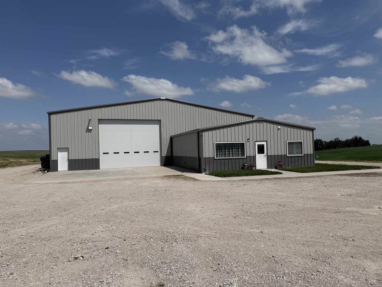 34389 Hawk Road - Photo 1