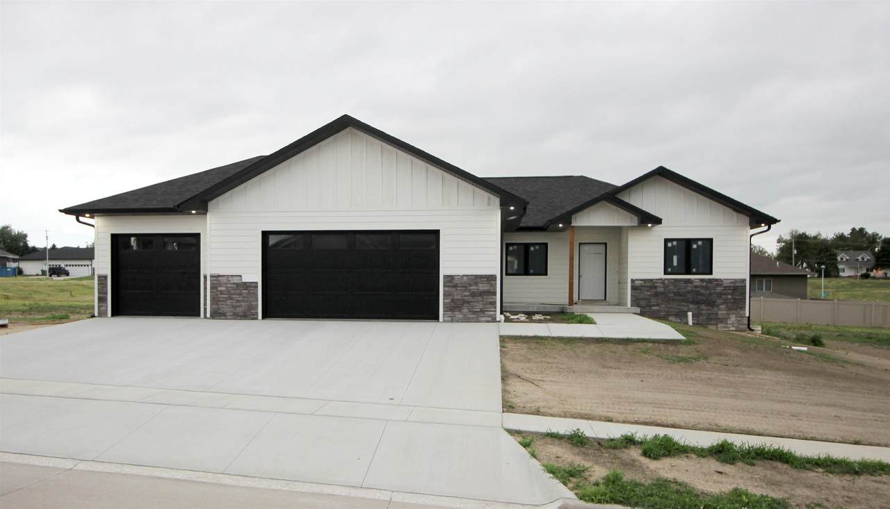 5006 15th Avenue - Photo 1