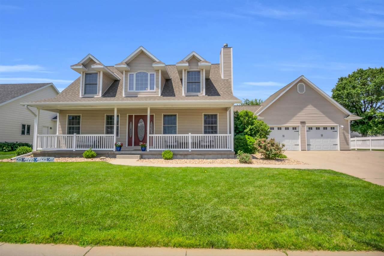 6012 O Avenue - Photo 1