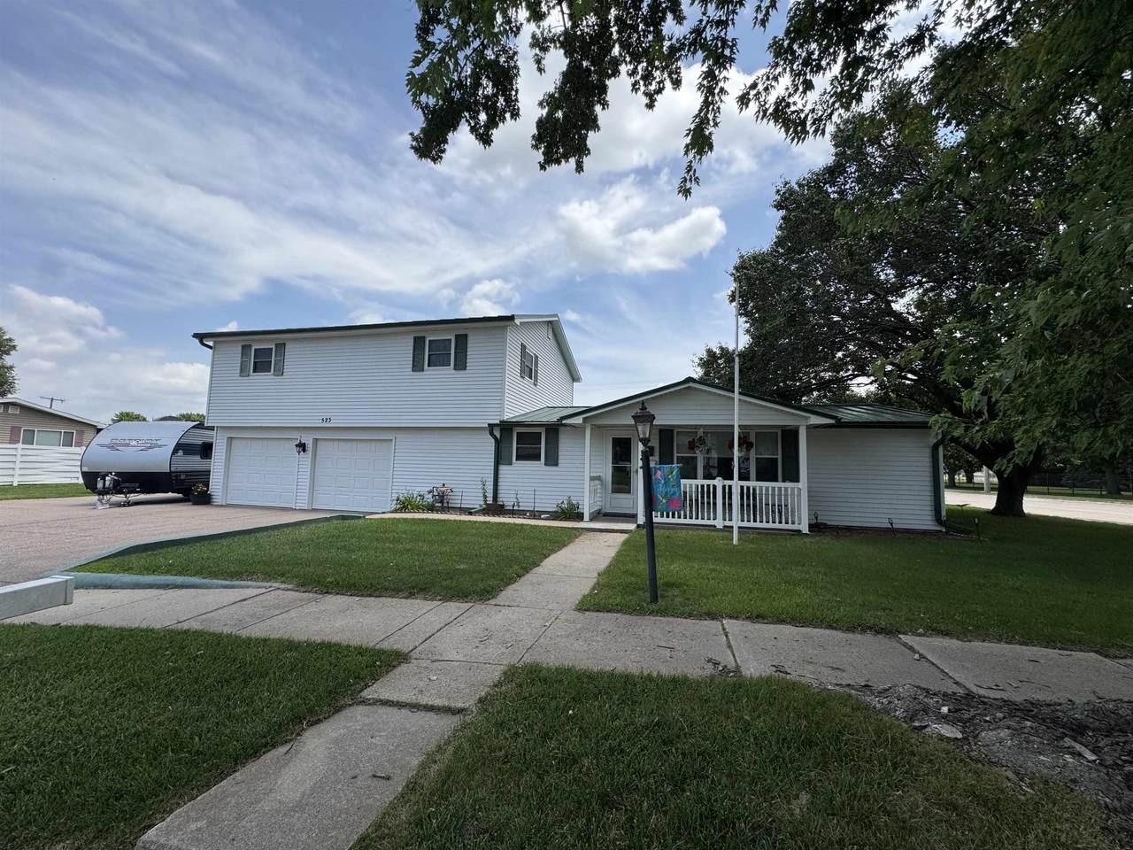 523 Queen City Avenue - Photo 1