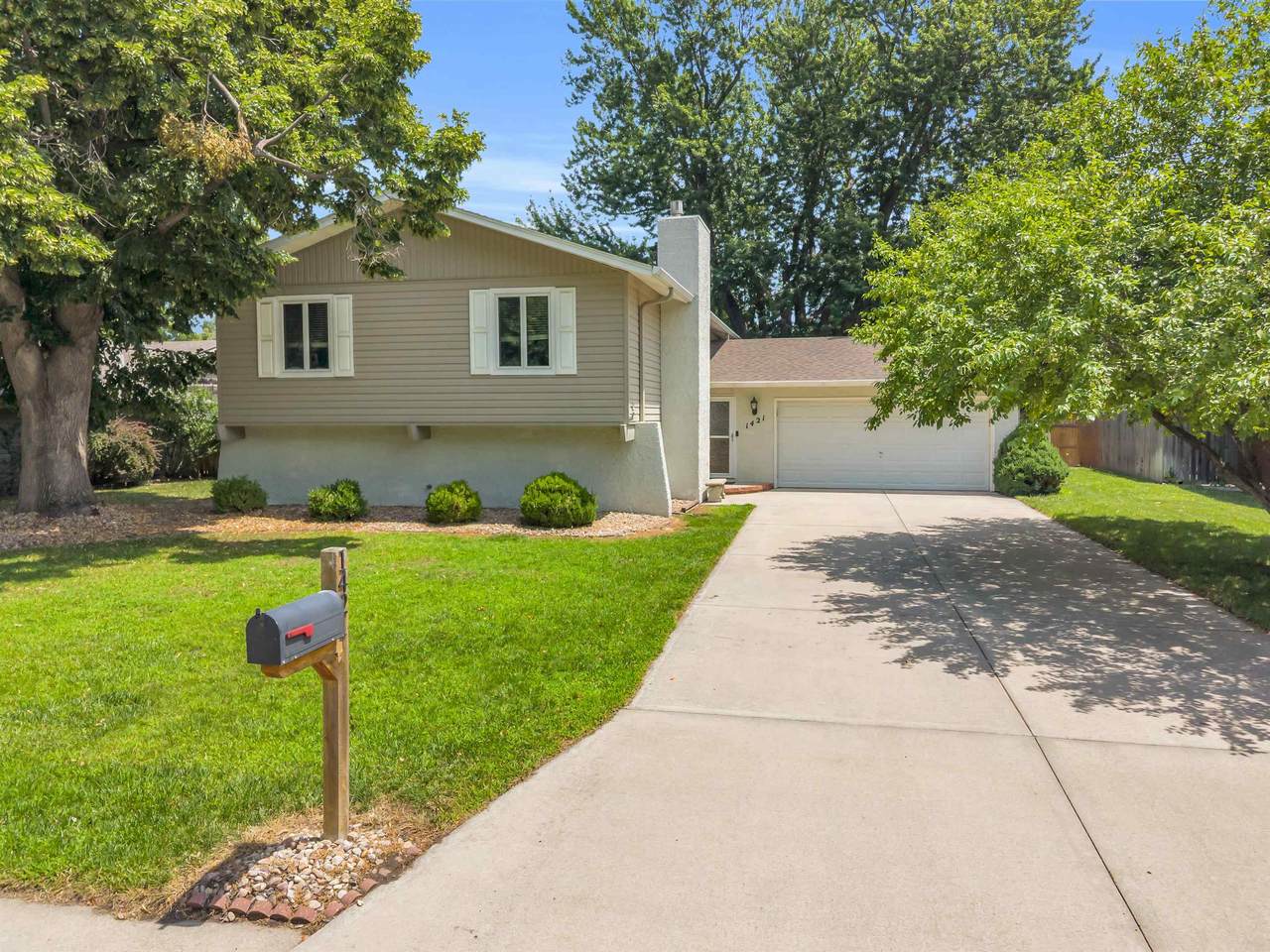 1421 Windsor Road - Photo 1