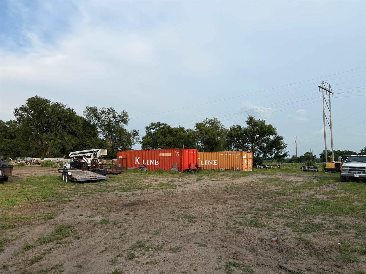 105 M Avenue - Photo 1