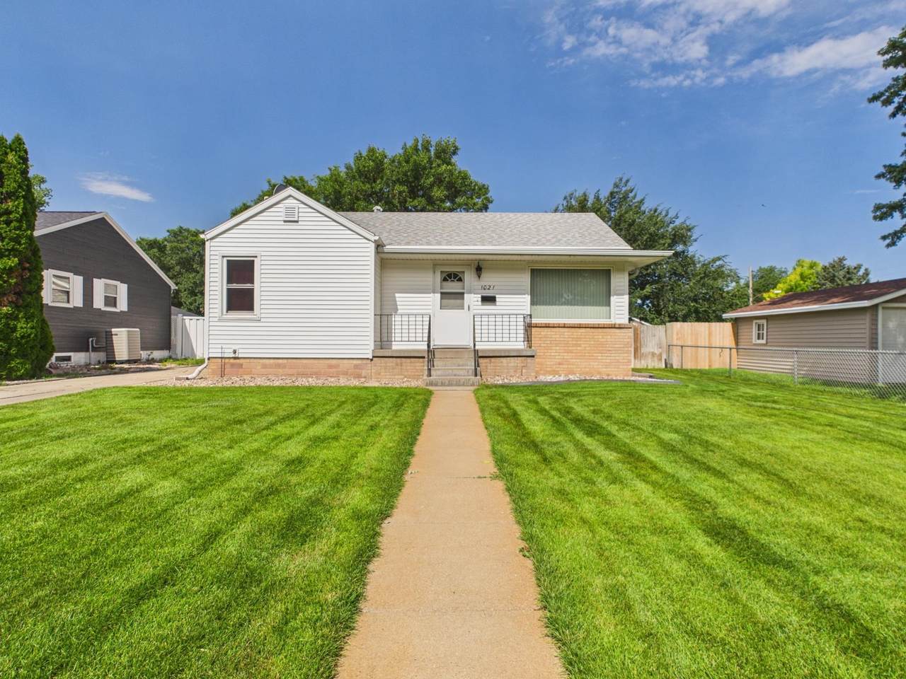 1021 Sheridan Street - Photo 1