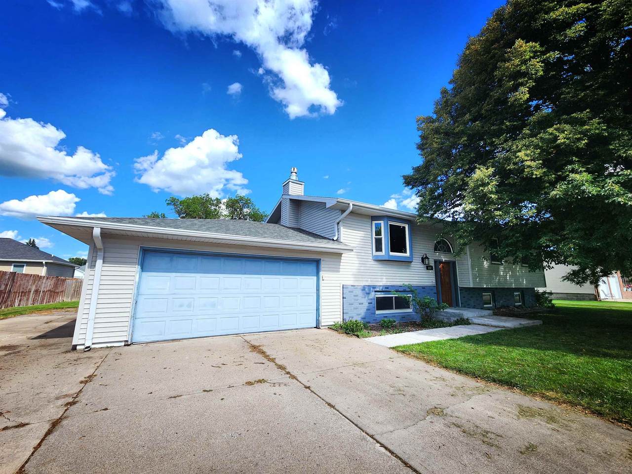 807 West Avenue - Photo 1