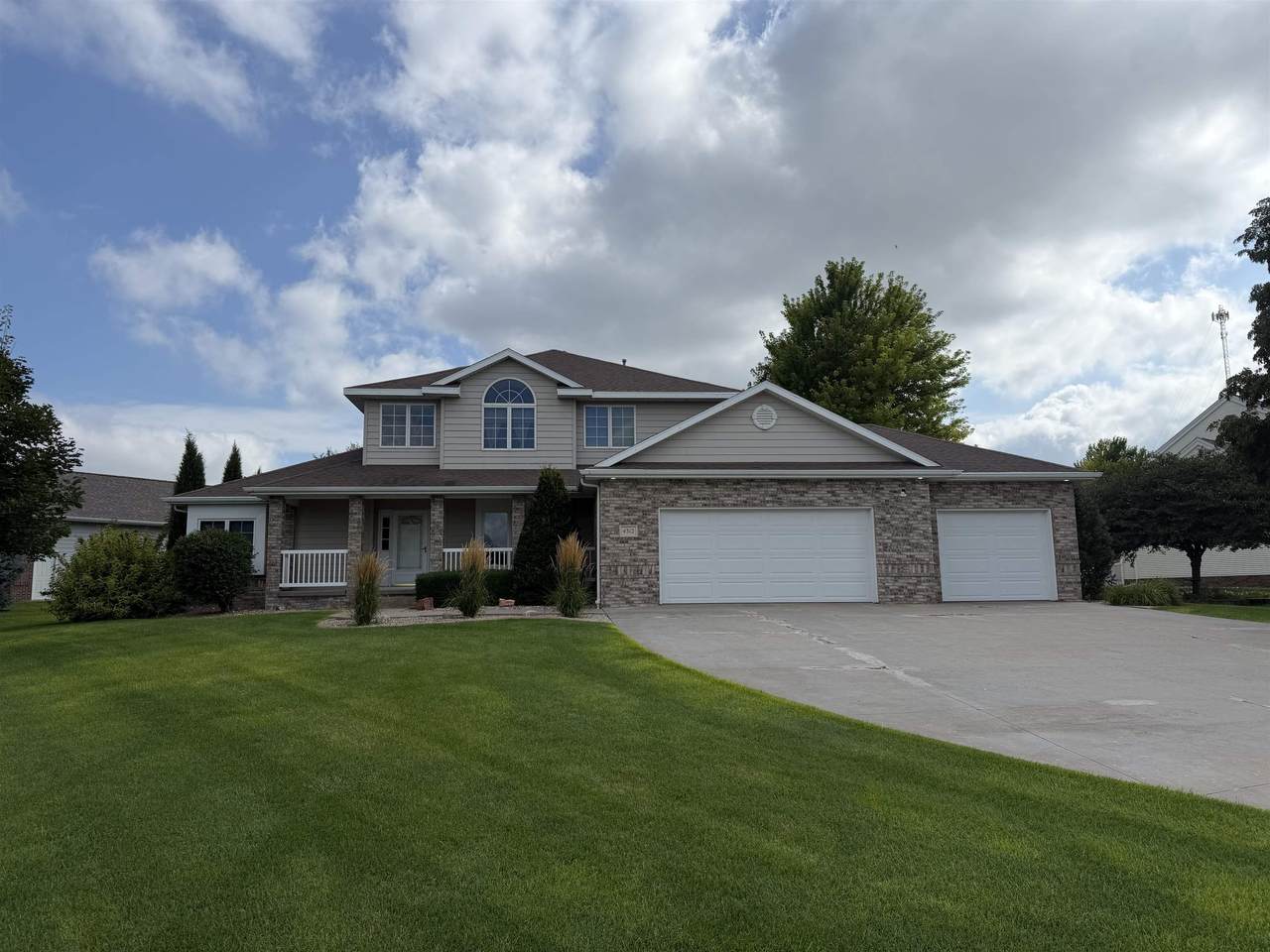 4312 Country Club Lane - Photo 1