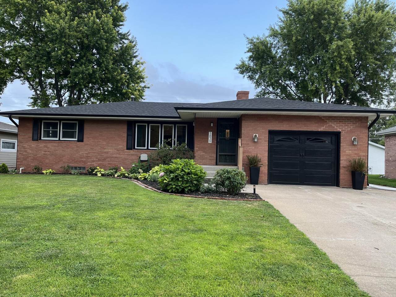 1839 9th Street - Photo 1