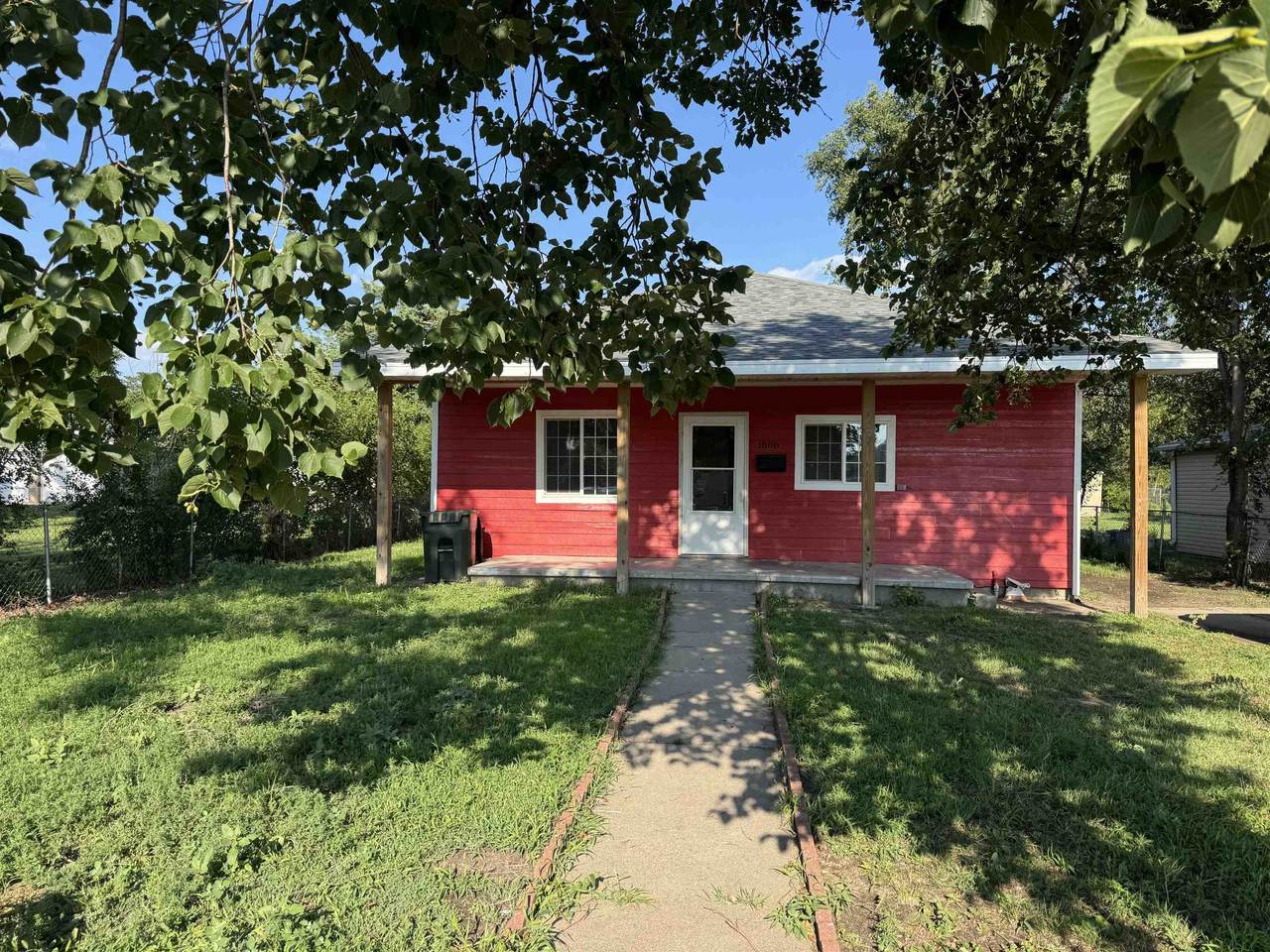 1606 Taylor Street - Photo 1