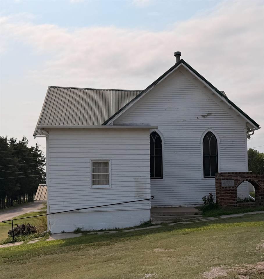 502 Main Street - Photo 1
