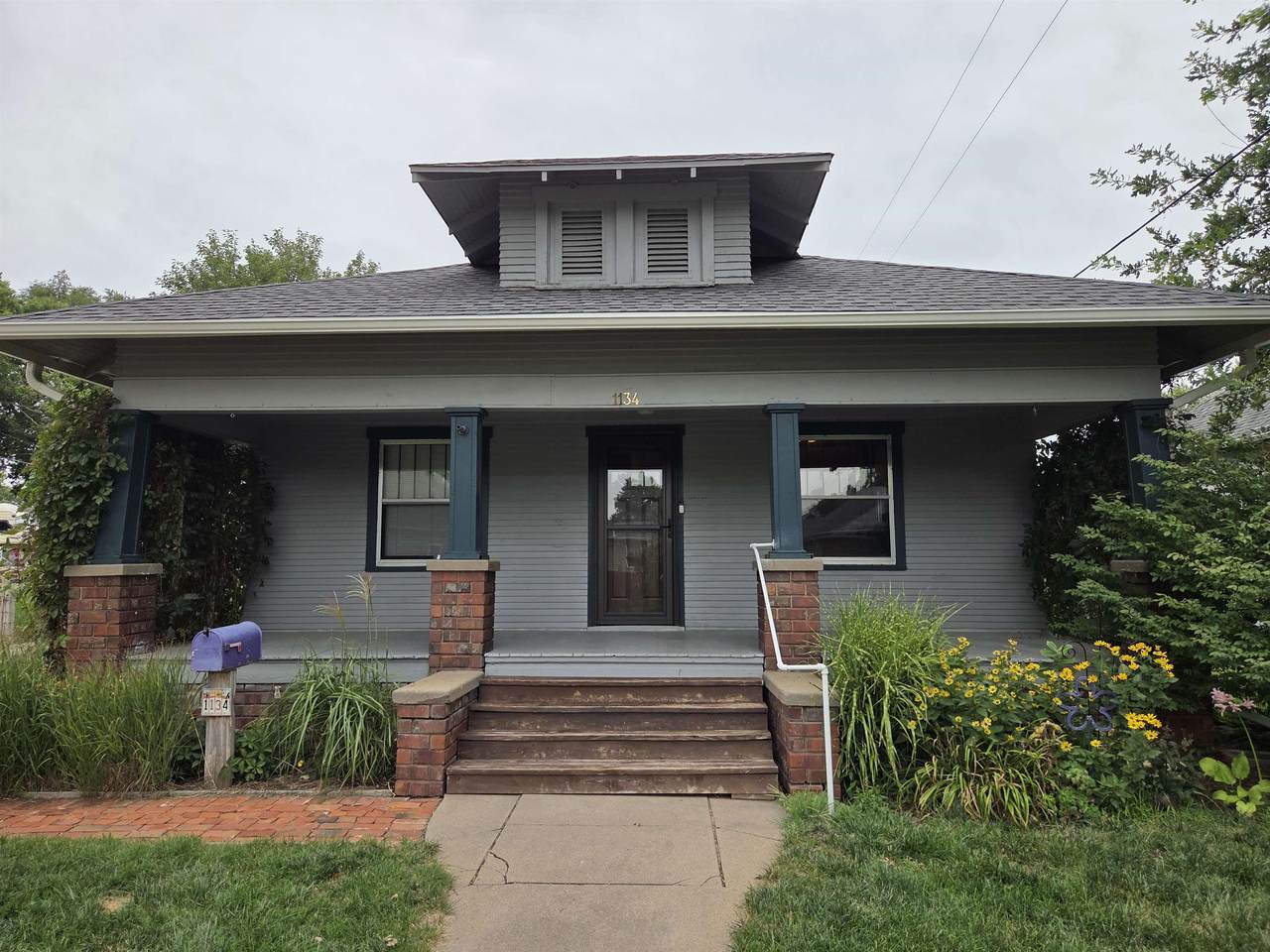 1134 8th Street - Photo 1