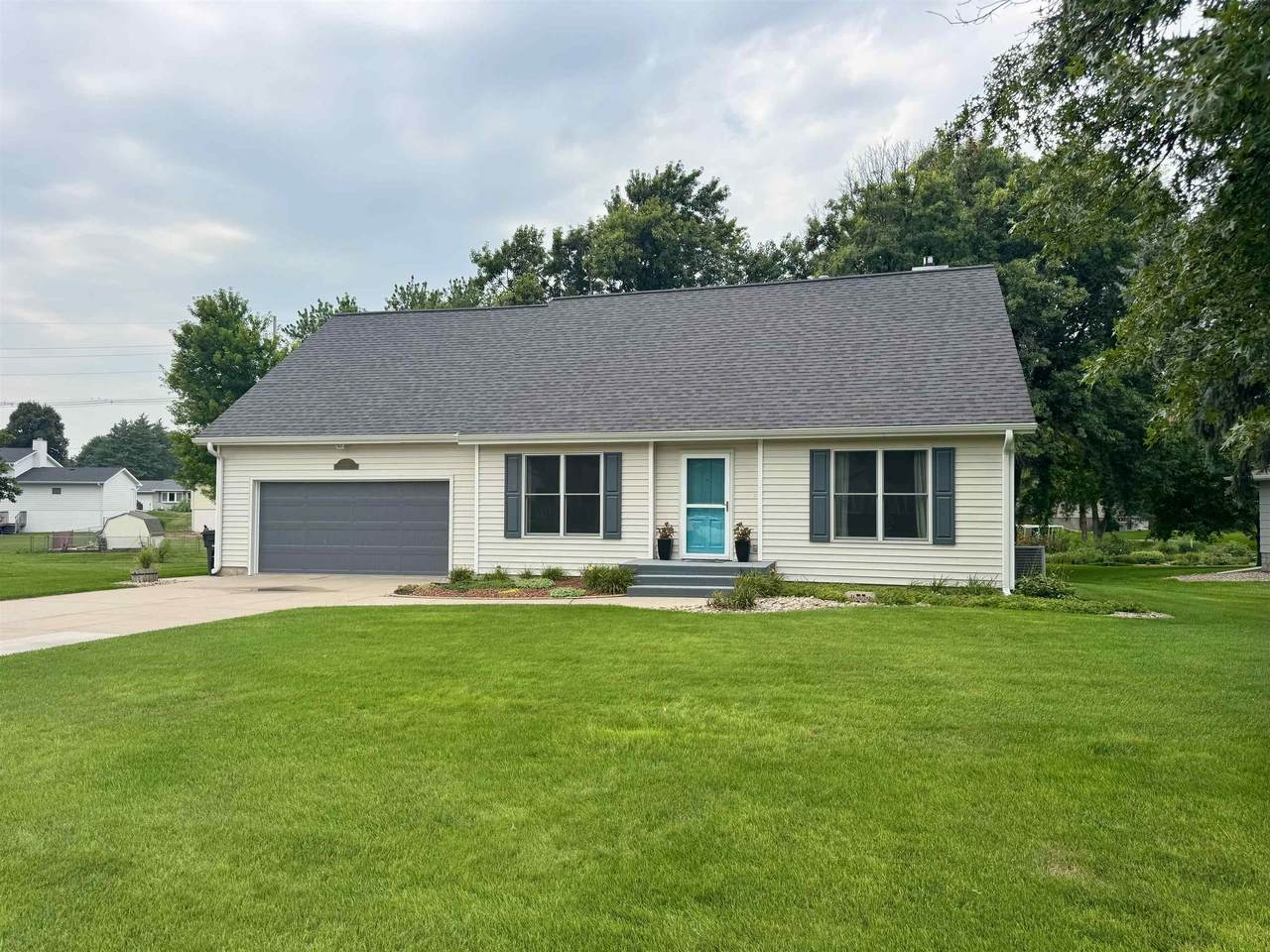1307 Regency Drive - Photo 1