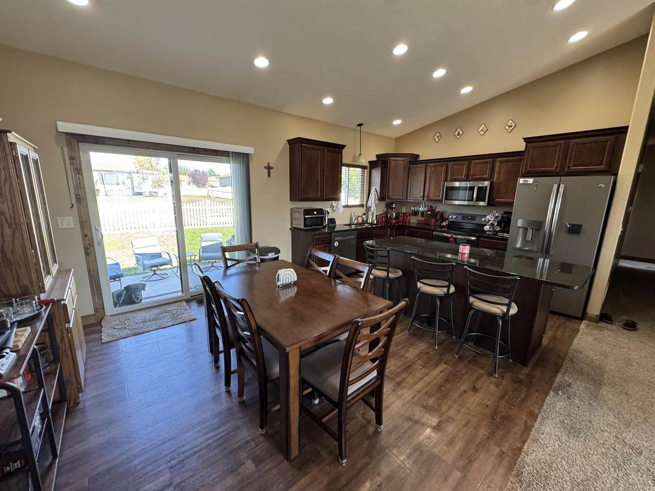 https://bt-photos.global.ssl.fastly.net/midne/1280_boomver_1_20261221-2.jpg
