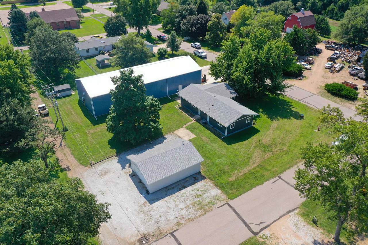 522 Derby Avenue - Photo 1