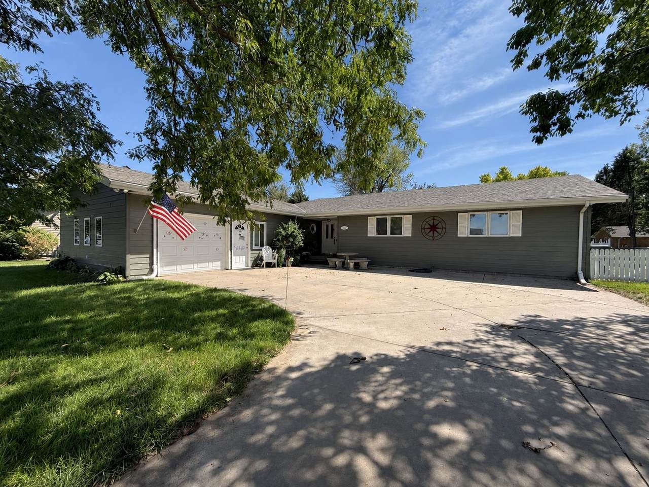 200 Cherokee Road - Photo 1