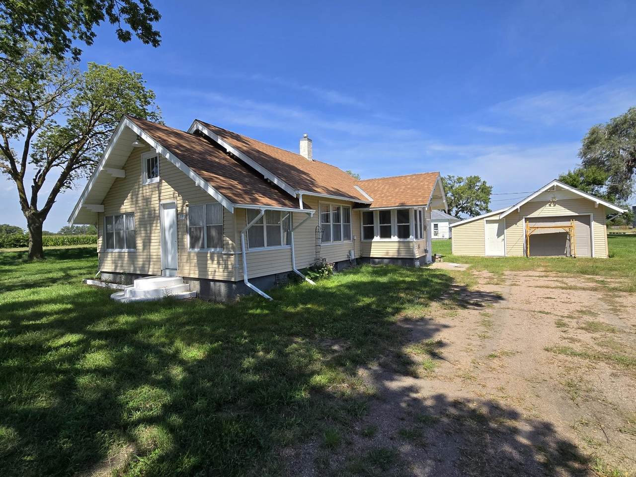 719 4th Street - Photo 1