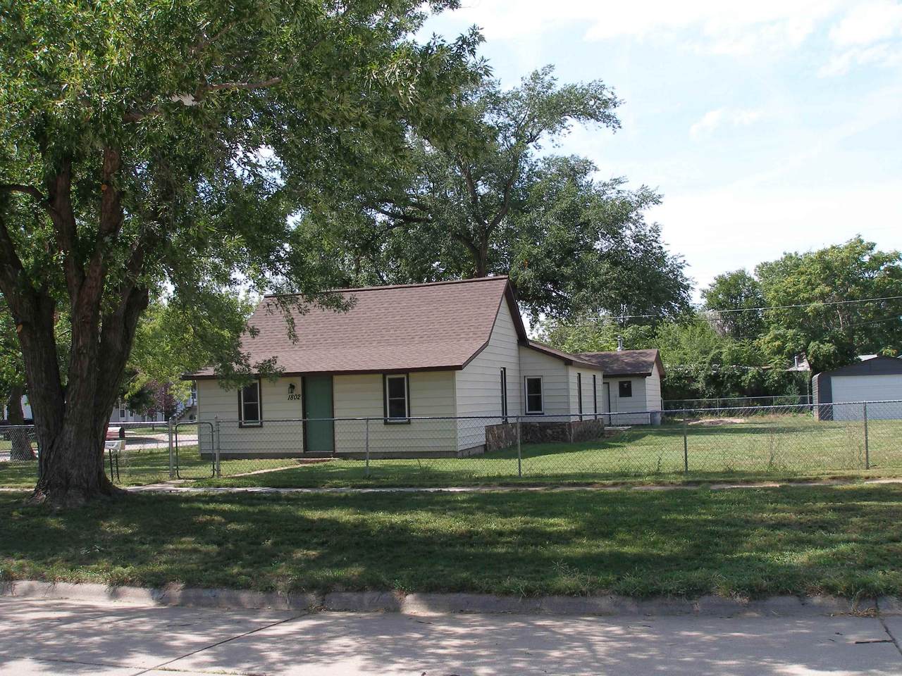 1802 F Avenue - Photo 1