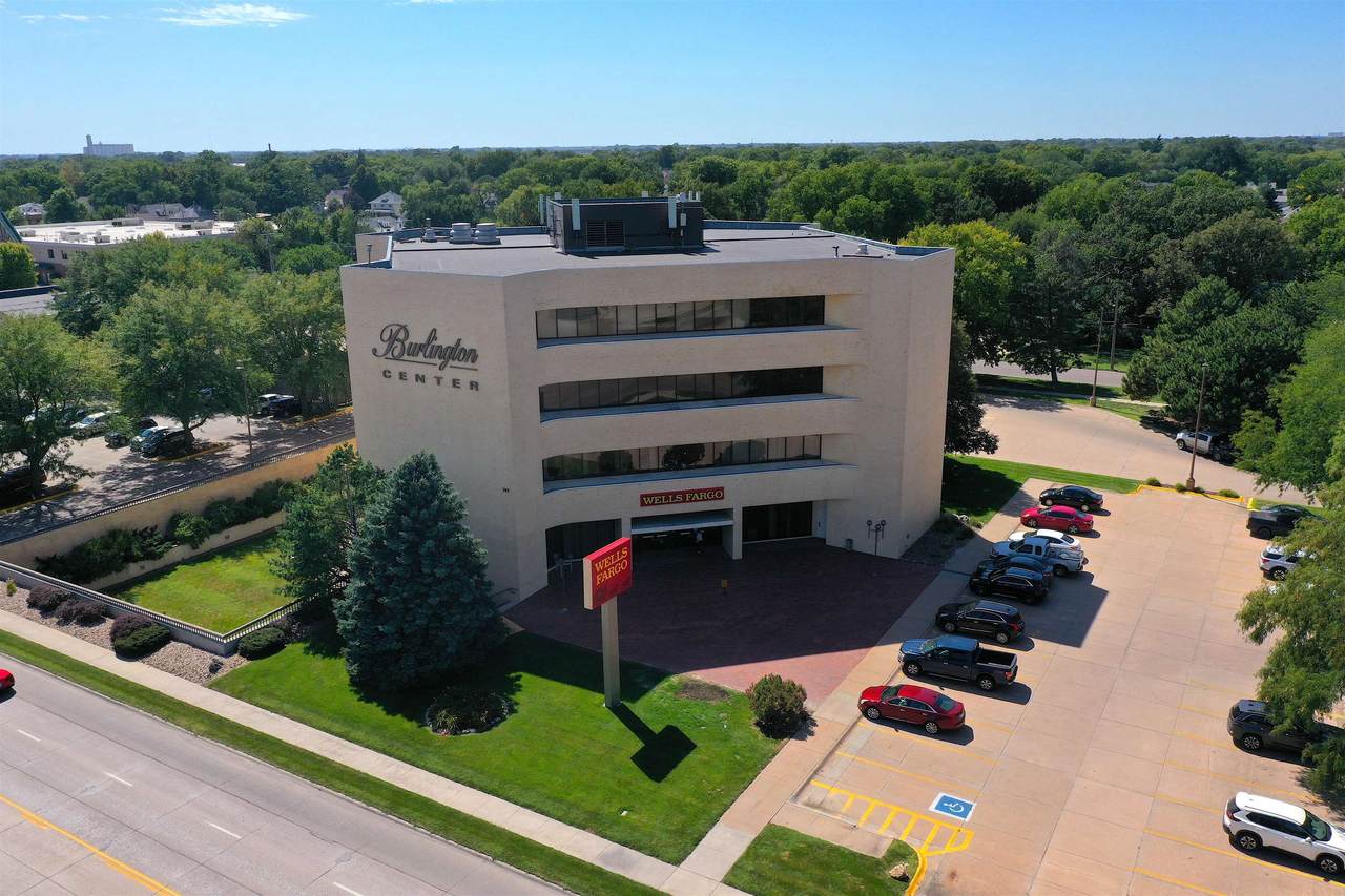 747 N Burlington Ave, Hastings, NE 68901