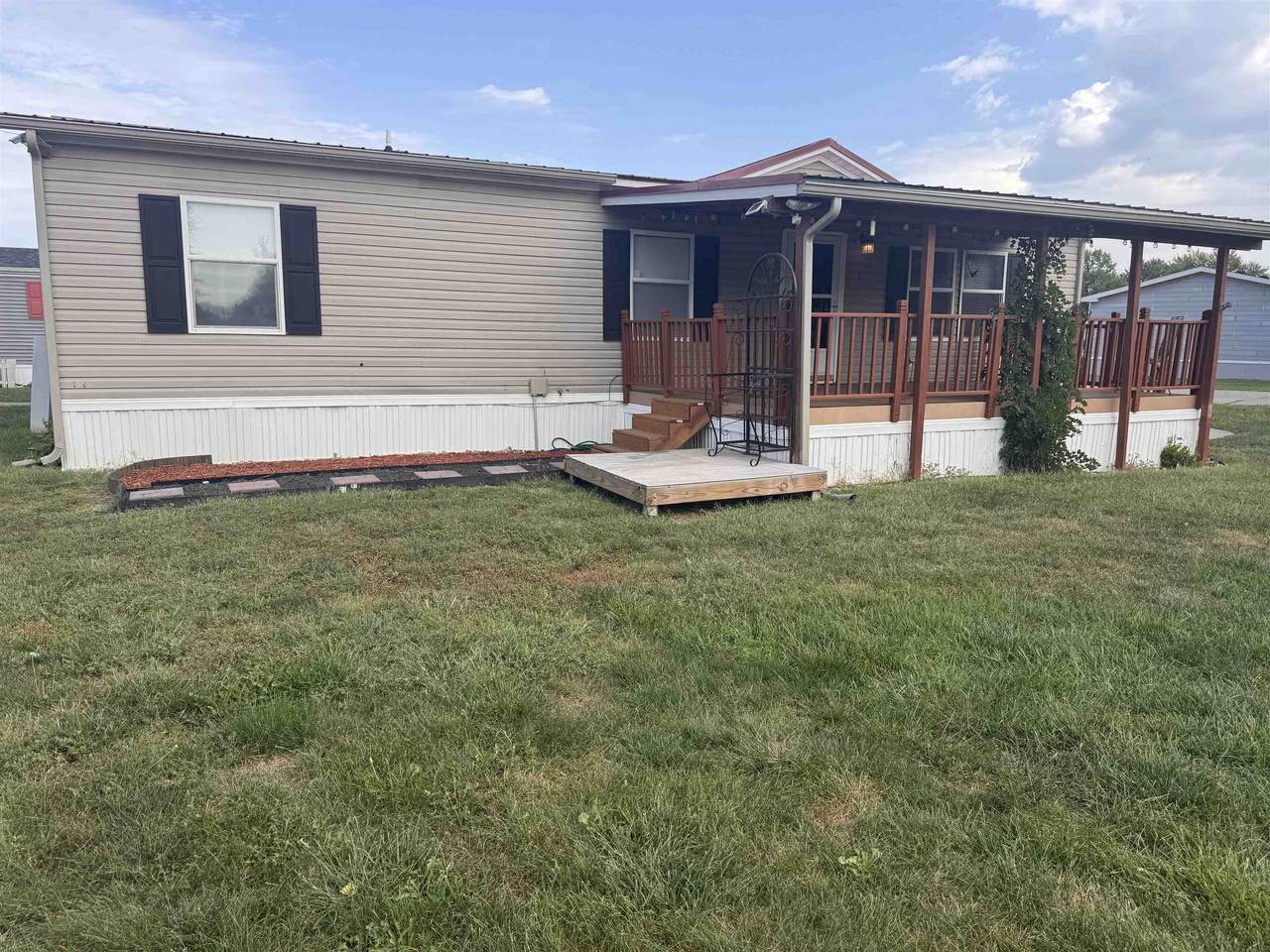 21 Sara Drive - Photo 1