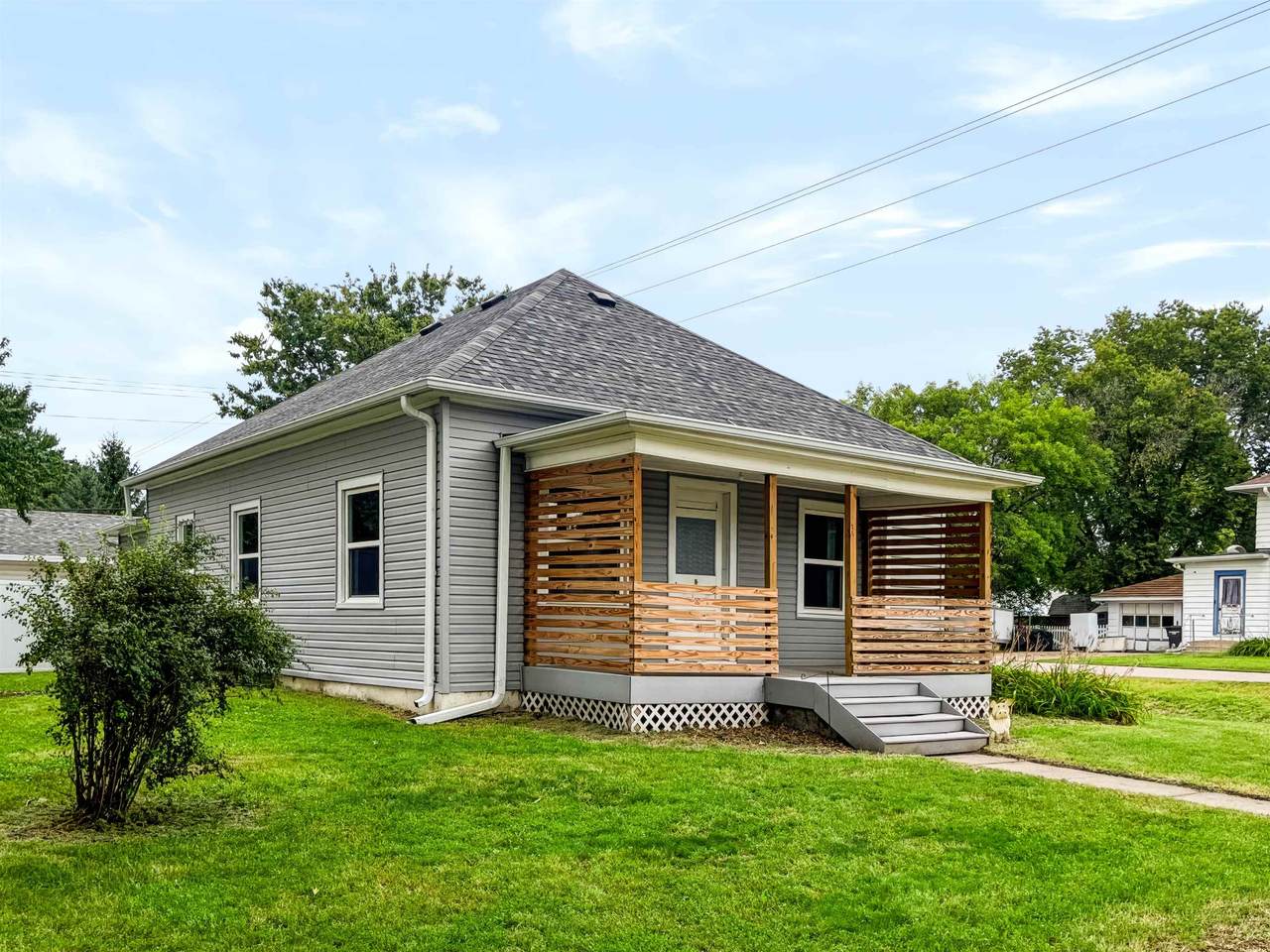 309 Perkins Ave - Photo 1