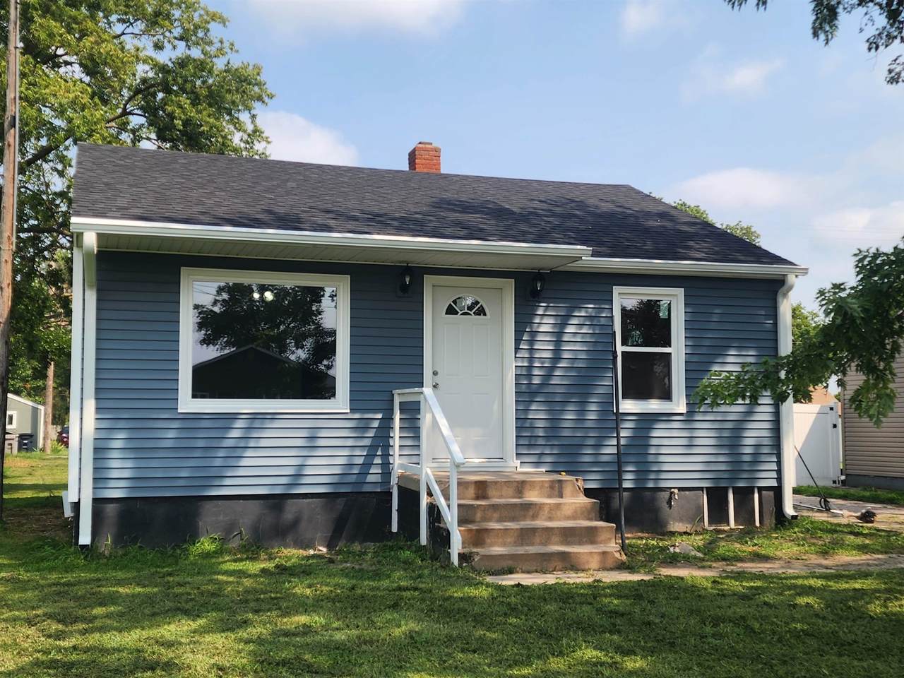 705 D Street - Photo 1