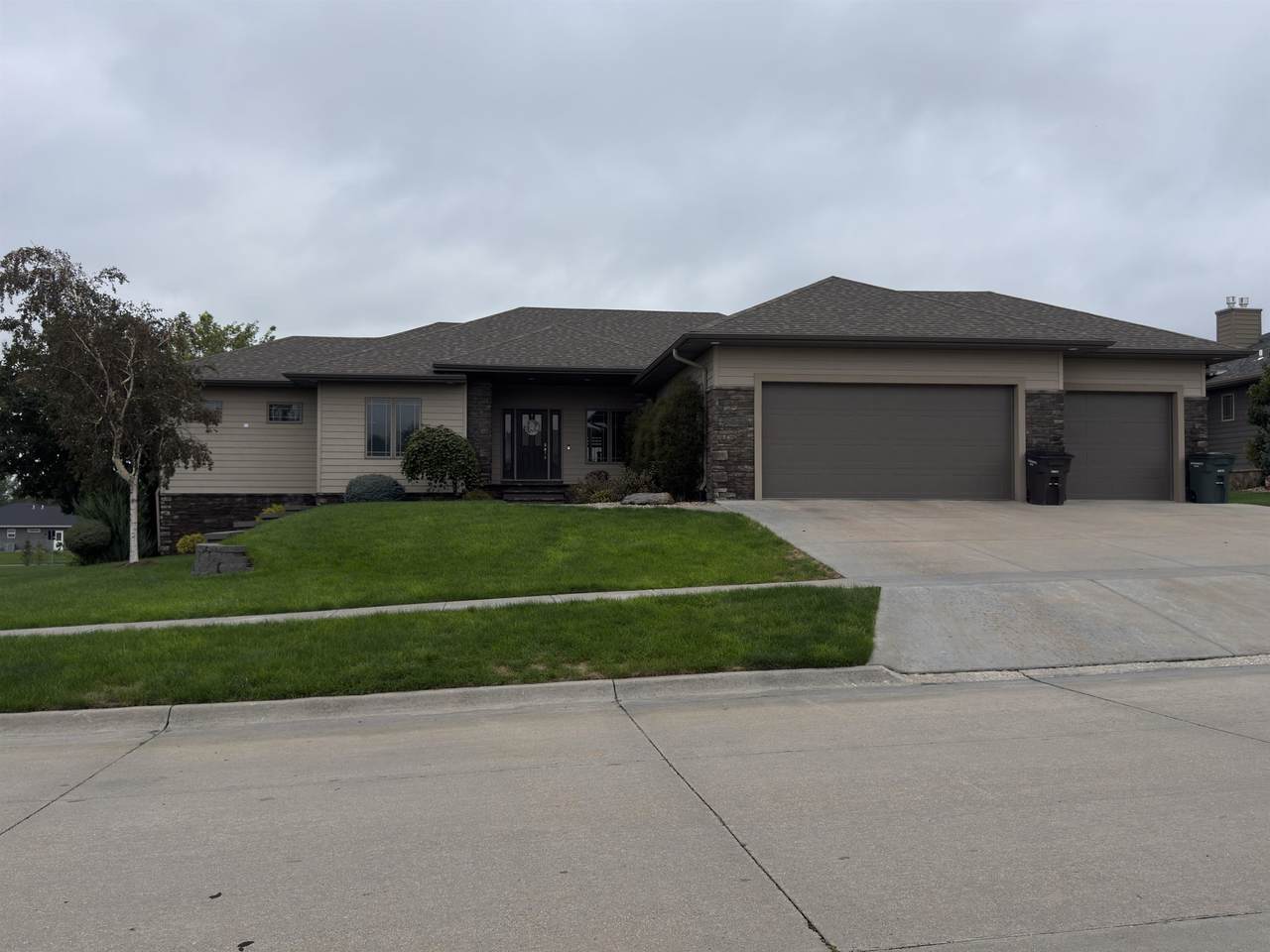 3540 Laredo Lane - Photo 1