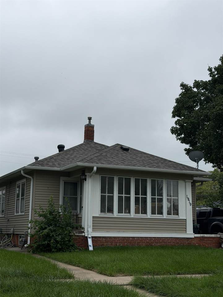 1919 Bateman Street - Photo 1