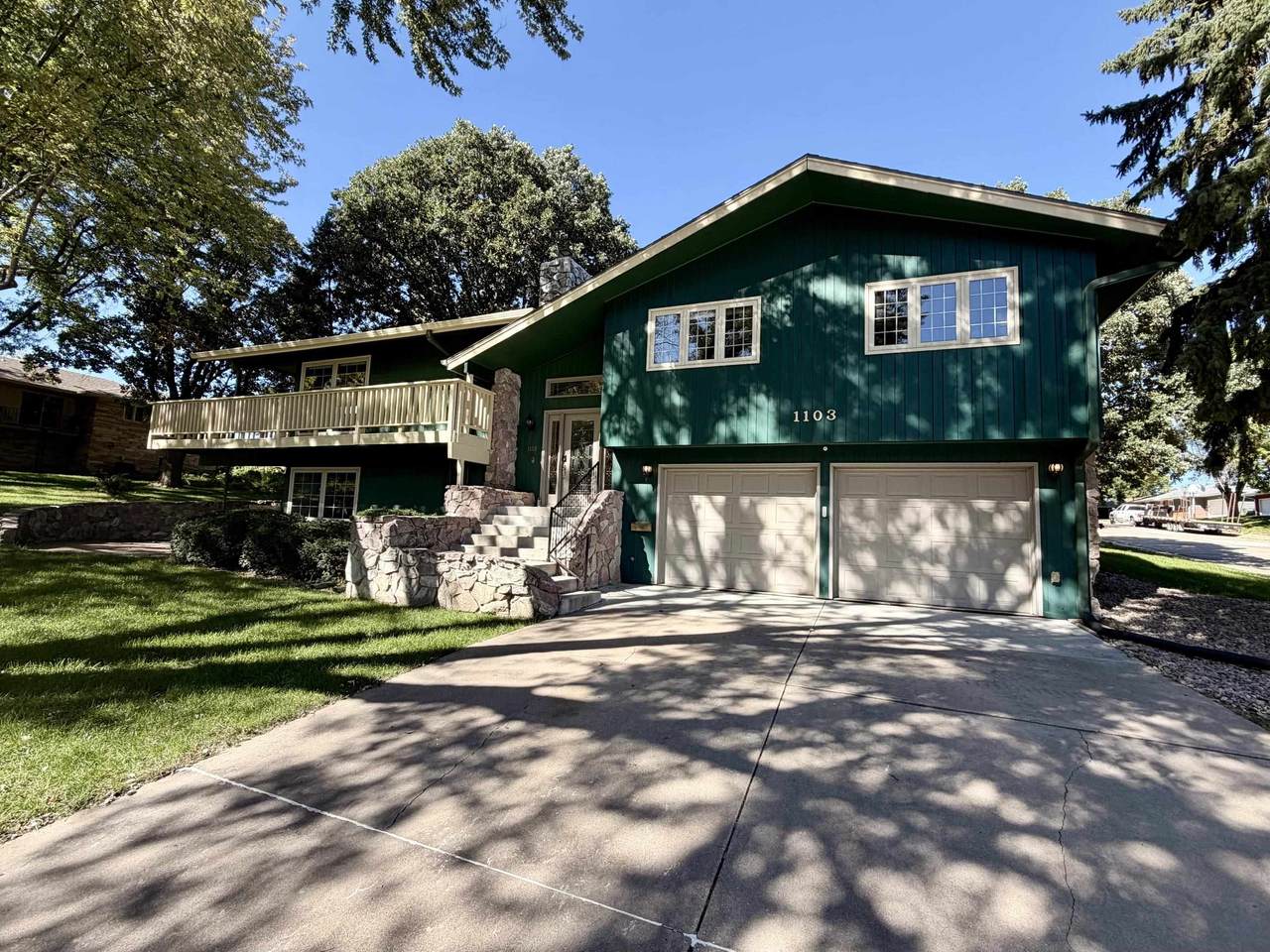 1103 31st Street - Photo 1