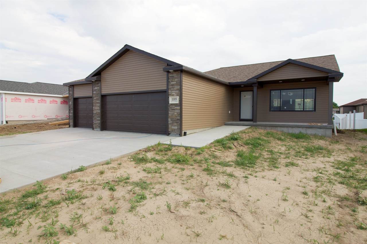 2205 37th Street - Photo 1