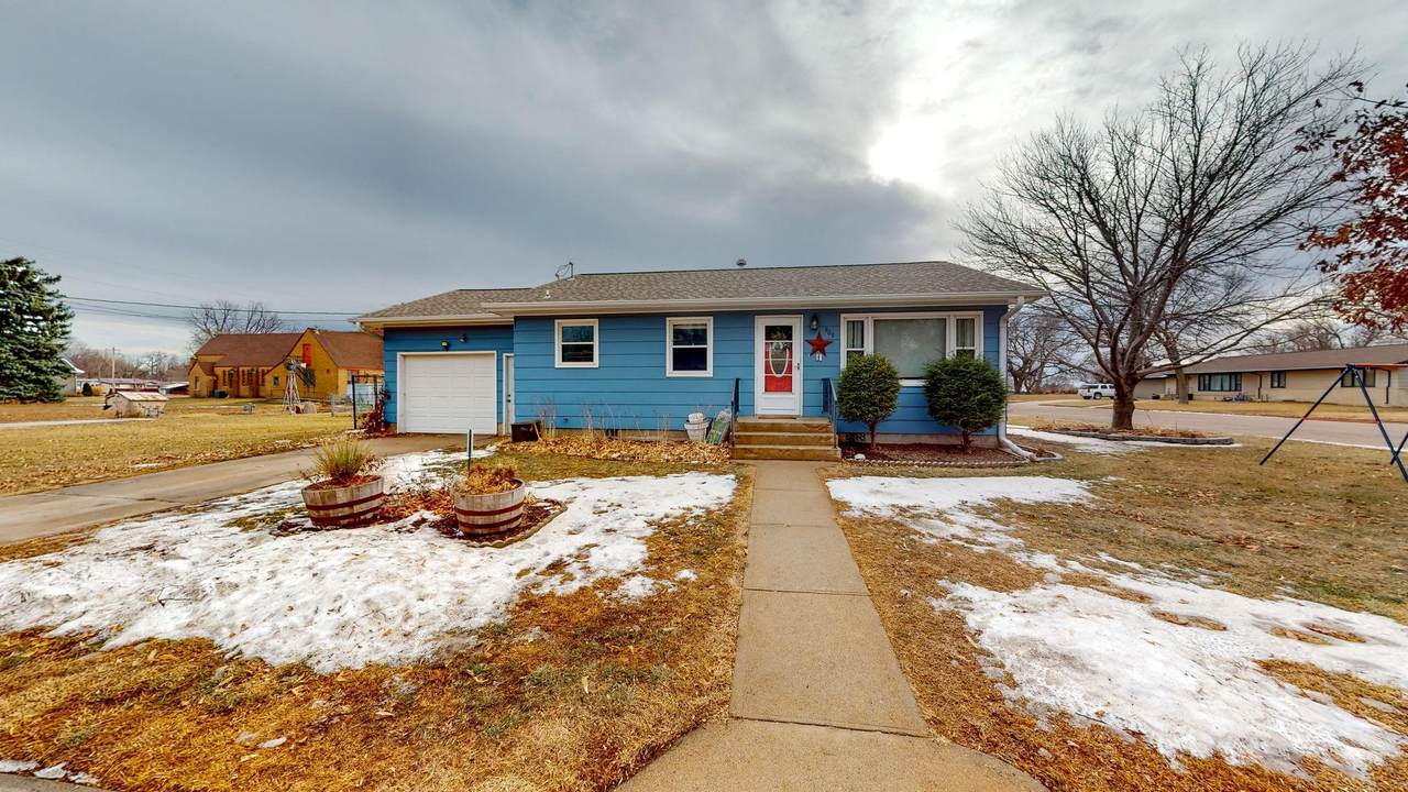 909 Knight Street - Photo 1