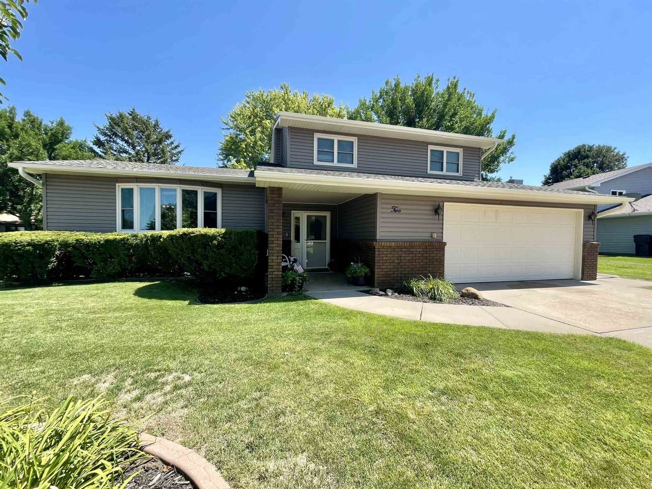 2 Crestview Place - Photo 1