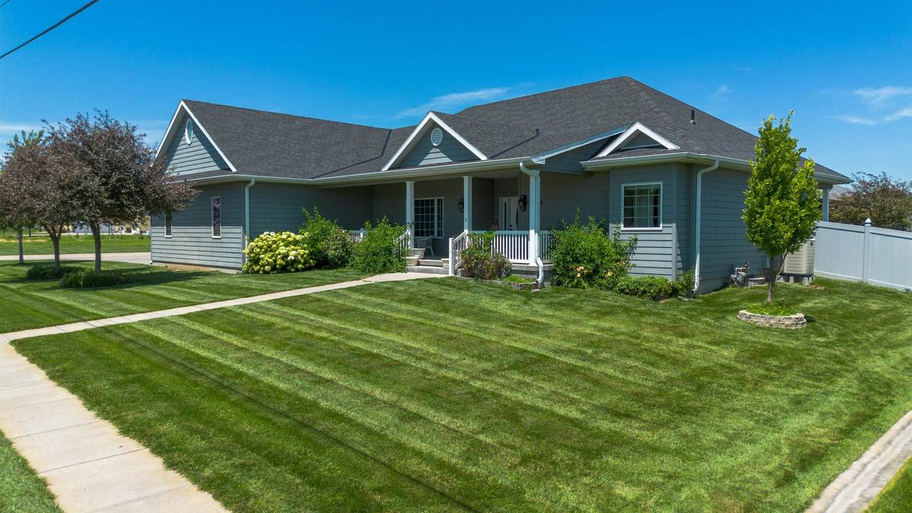 1314 North Shore Drive - Photo 1